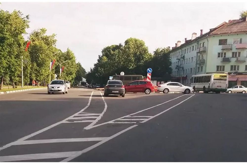 Парковку на островках безопасности запретят в городах России в 2021 году