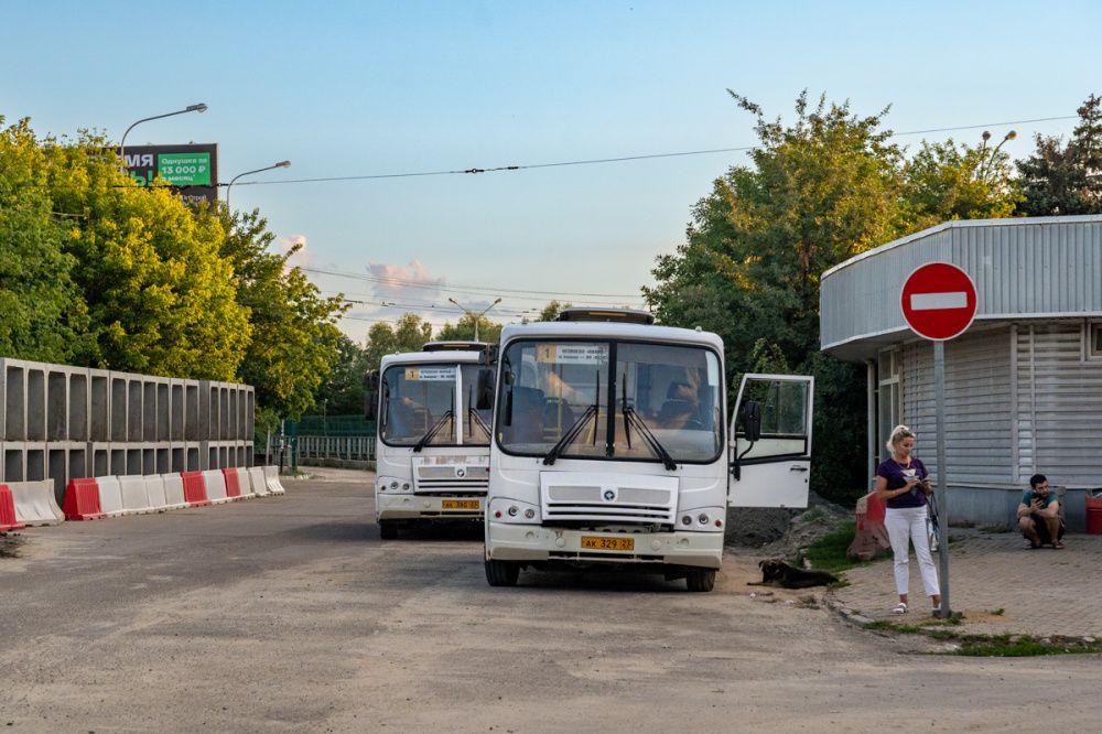 В Усть-Лабинском районе с 1 июня проезд в общественном транспорте подешевел на восемь рублей