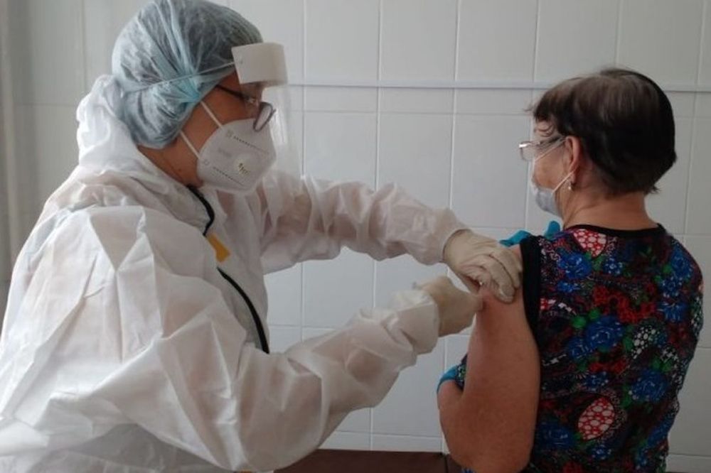 Около 50% жителей Кубани старше 60 лет прошли вакцинацию от COVID-19