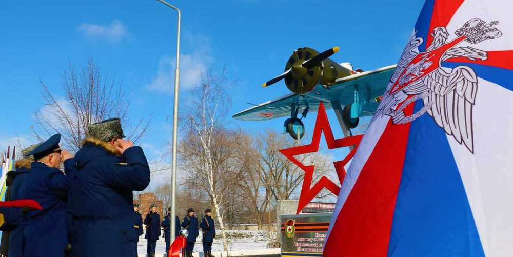«Стрижи» показали мастер-класс над Тихорецком