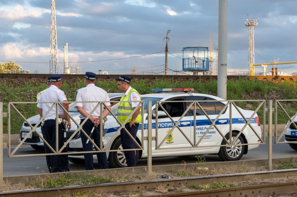 В Усть-Лабинском районе ГИБДД и приставы поймали двух неплательщиков