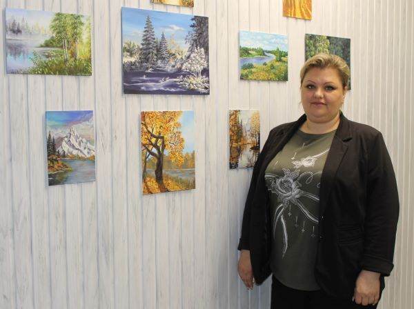 Мини-выставка художницы Софии Болдыревой проходит на Усть-Лабинском элеваторе
