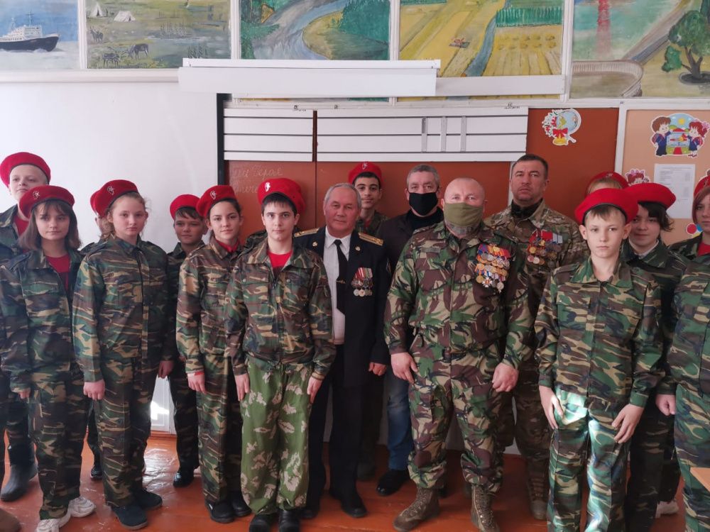 В Новолабинской почтили память Героя России Олега Проценко
