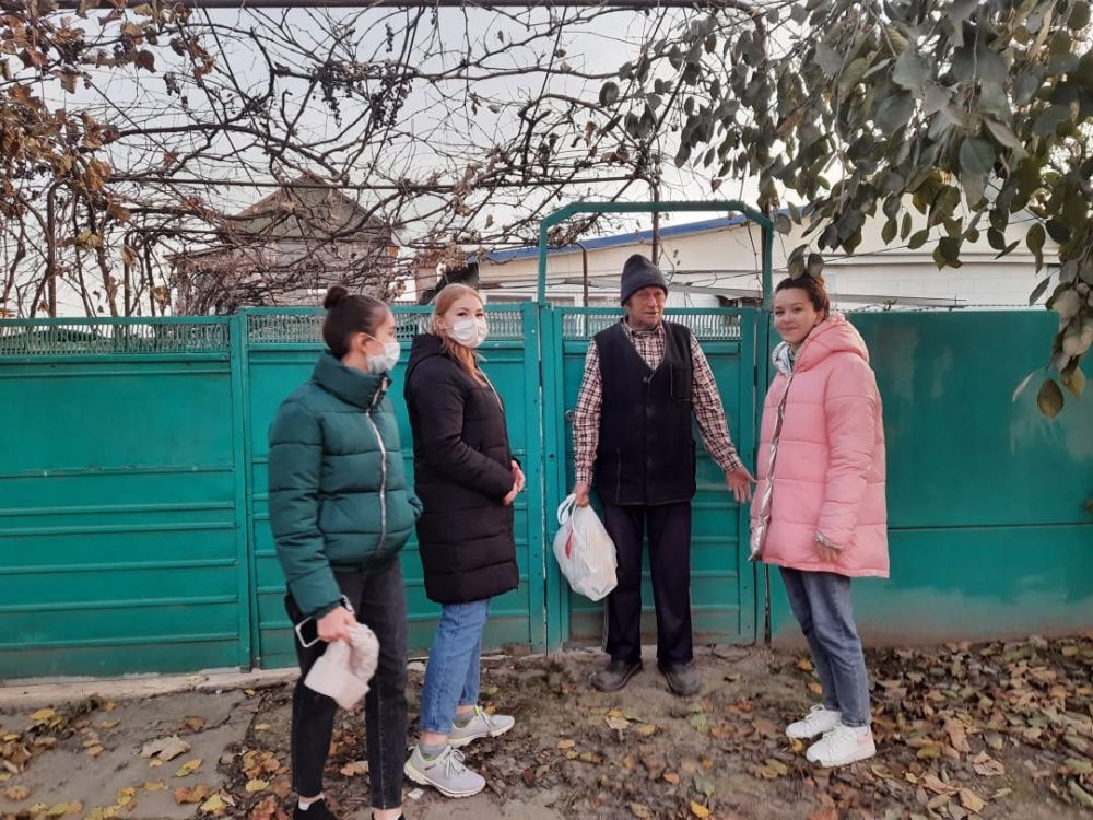 Волонтеры из Ладожской рассказали о первых благотворительных делах
