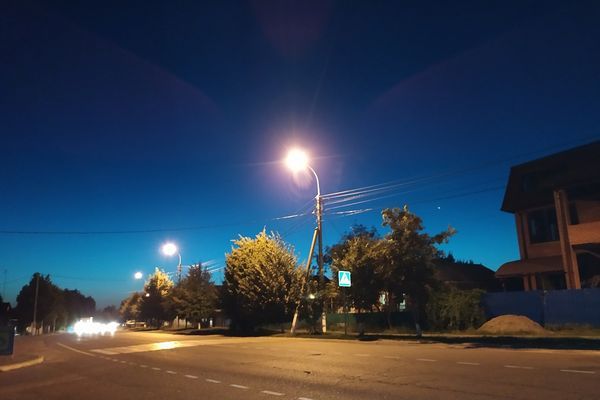 Сети уличного освещения ремонтируют в Усть-Лабинске