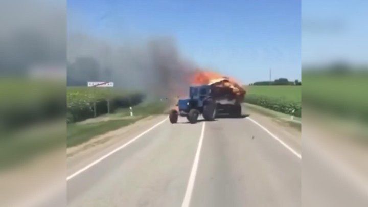 Кубанский тракторист сжег поле, скинув пылающее сено из телеги