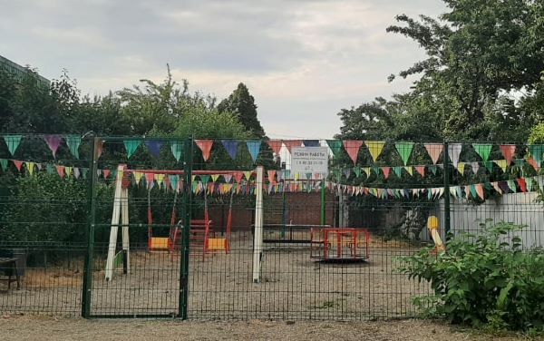 Новую детскую площадку открыли на улице Тургенева в Усть-Лабинске