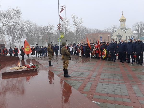 В Усть-Лабинске почтили память защитников Отечества