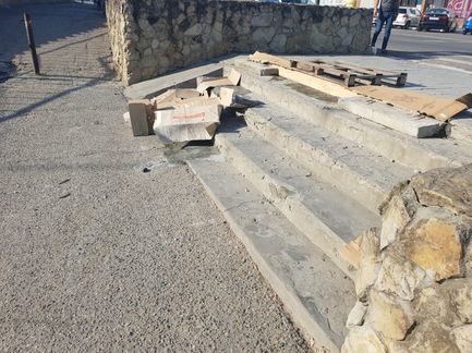ГОРОД ПРИВОДЯТ В ПОРЯДОК
