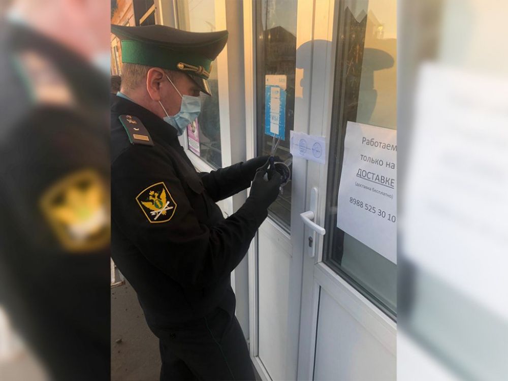 В Динском районе за нарушение карантина закрыли цветочный магазин