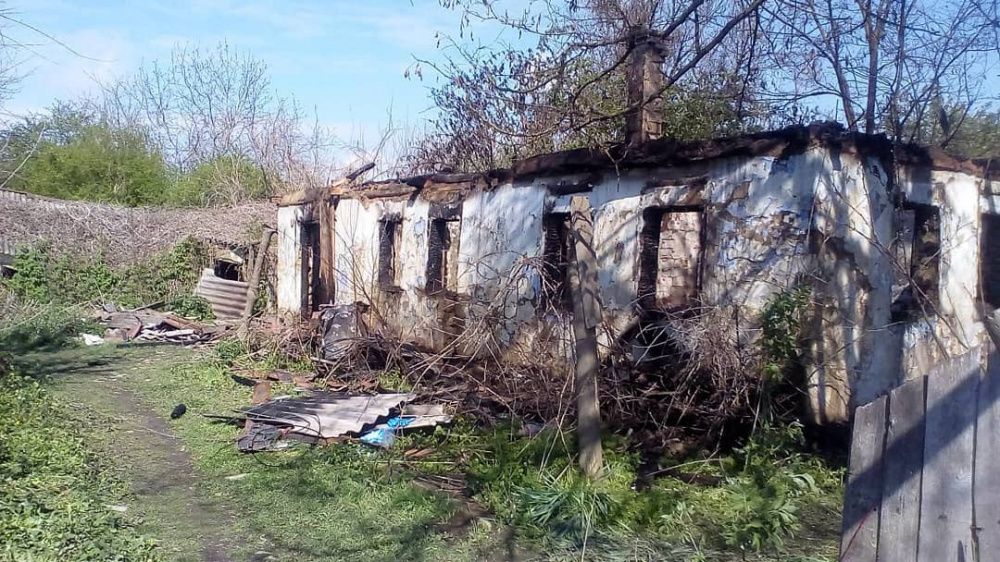 Частный дом сгорел в Усть-Лабинском районе