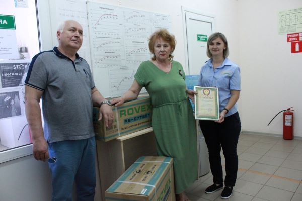 Усть-Лабинский профсоюз АПК подарил сплит-систему ферме "Рассвета"