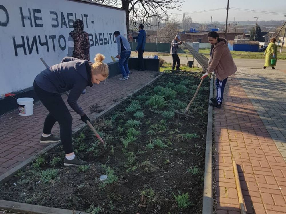 Мемориал воинам отреставрировали в Ленинском поселении