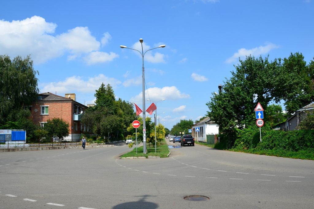 Центральная улица Красная.JPG