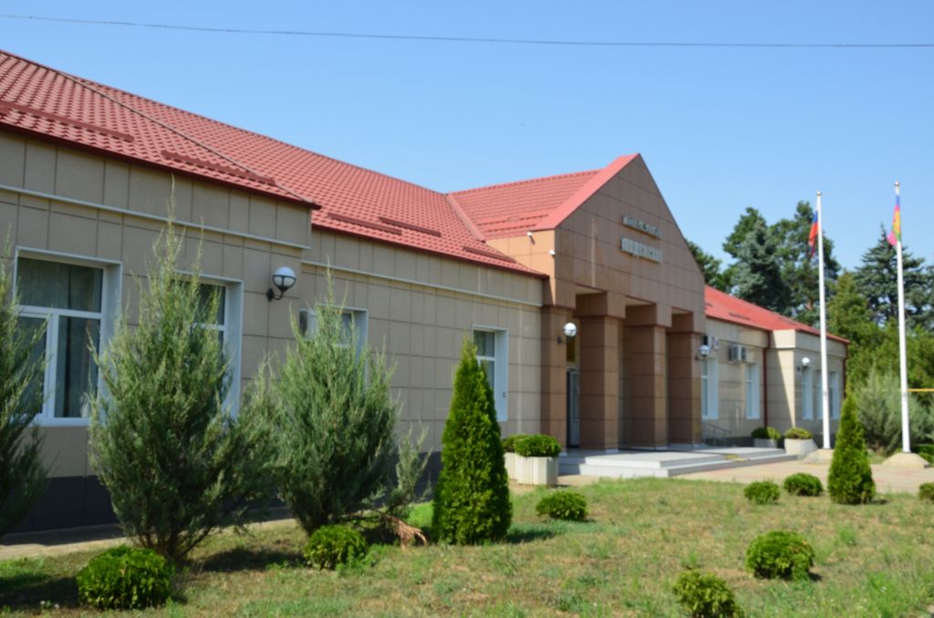 Здание ОПХ.JPG