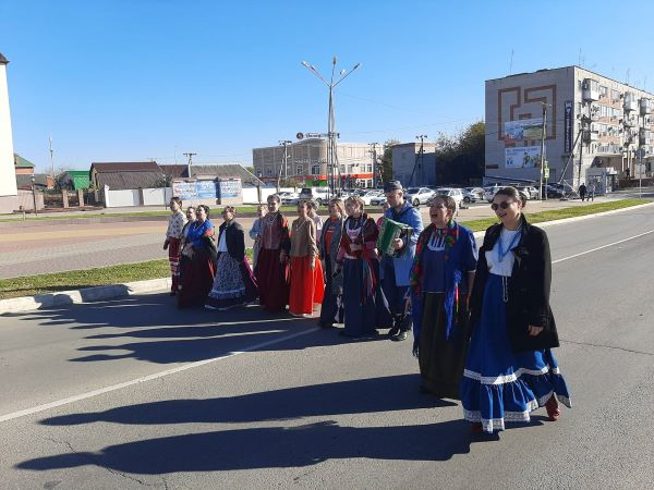 Погода усть александровск. Фестиваль Александровская крепость в Усть-Лабинске. Фестиваль Александровская крепость в Усть-Лабинске 2023. Александровская крепость фестиваль 2022. Фестиваль фестиваль в Усть Лабинске.