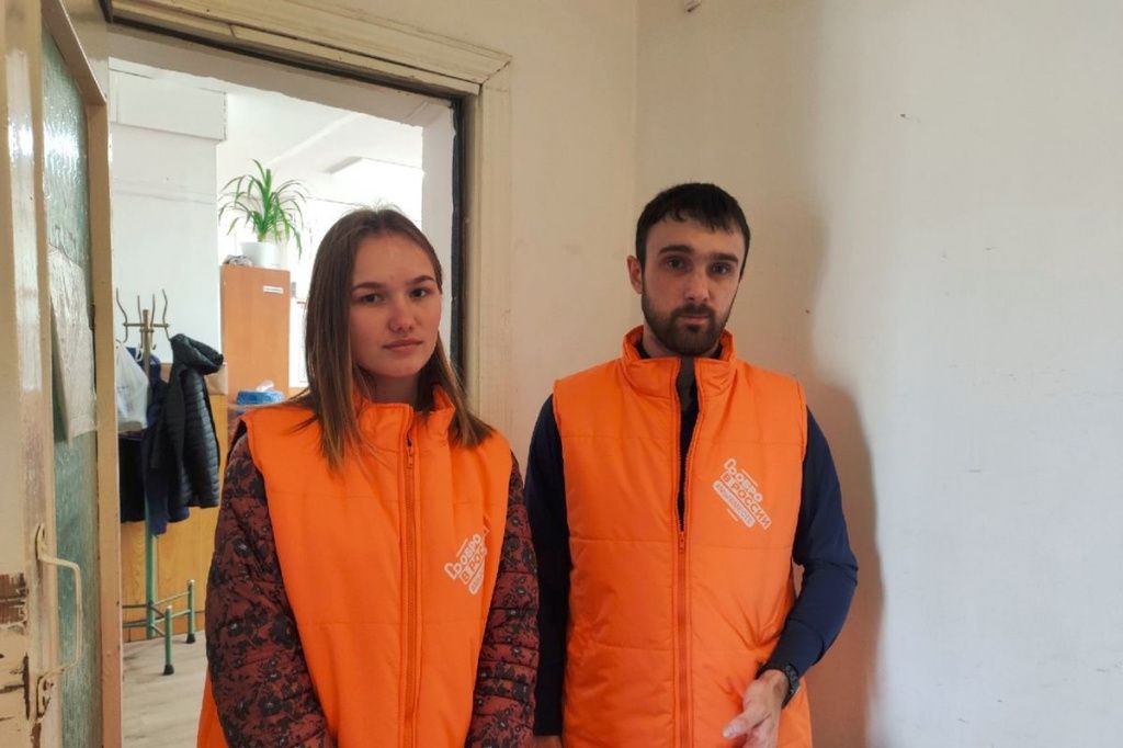 Волонтеры передали одежду для нуждающихся в Усть-Лабинске.jpg