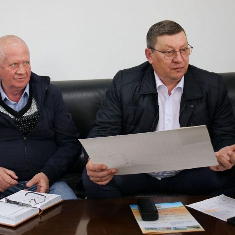 В Усть-Лабинском районе обсудили проведение ежегодной выставки «Золотая Нива» В Усть-Лабинском районе обсудили проведение ежегодной выставки «Золотая Нива»