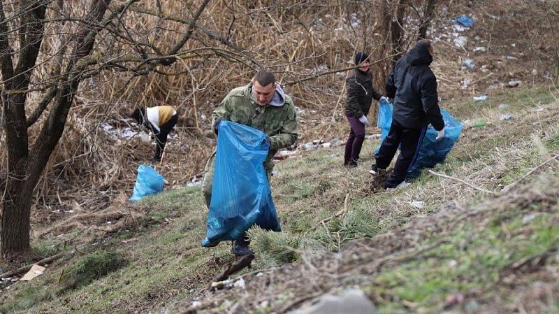 На озере Копытко прошел большой экологический субботник На озере Копытко прошел большой экологический субботник