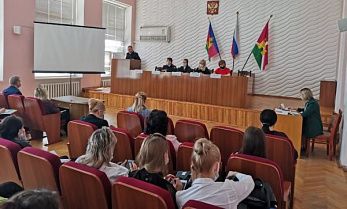В Усть-Лабинске прошло большое межведомственное совещание В Усть-Лабинске прошло большое межведомственное совещание