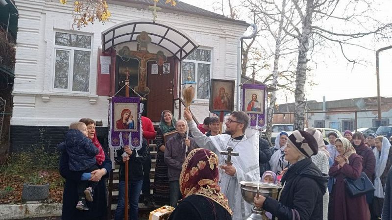 В храме Архистратига Михаила Усть-Лабинского благочиния отметили престольный праздник В храме Архистратига Михаила Усть-Лабинского благочиния отметили престольный праздник