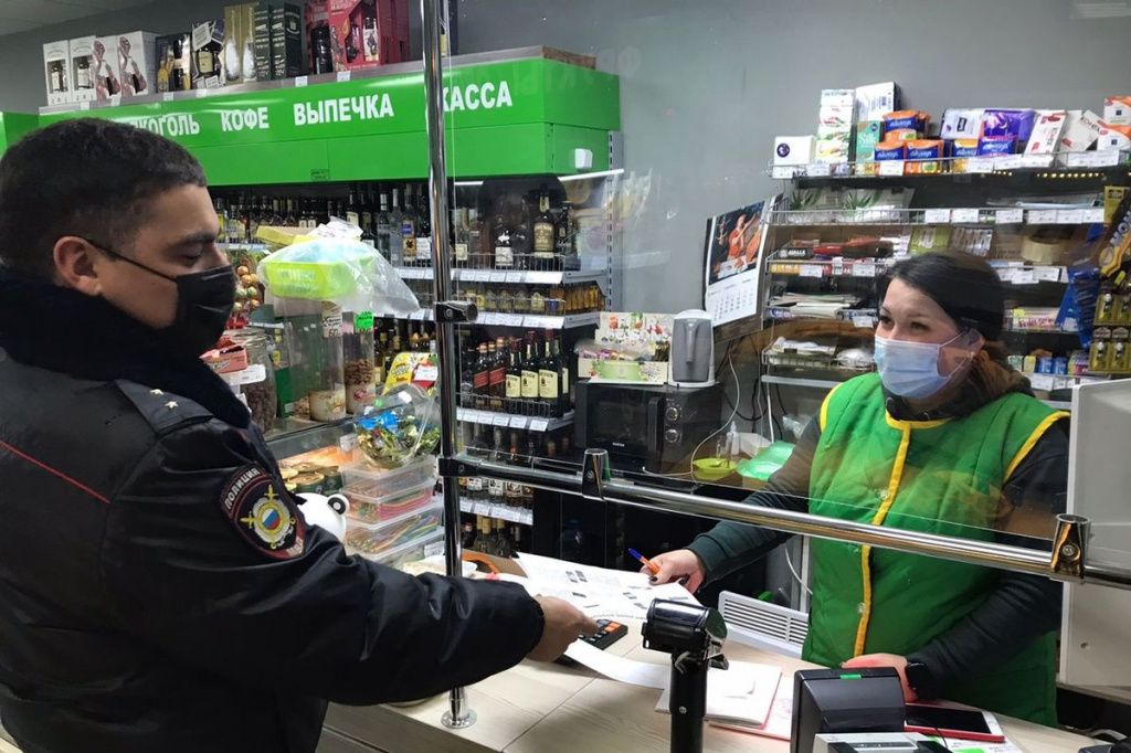 Полицейские Усть-Лабинского района провели акцию по профилактике дистанционного мошенничества.