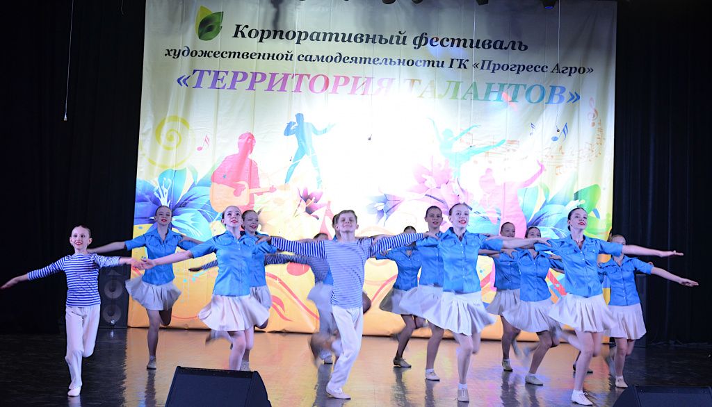 Ансамбль_Ипатова.JPG Ансамбль_Ипатова.JPG