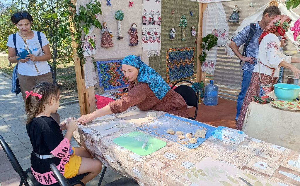 лепкам из теста.jpg