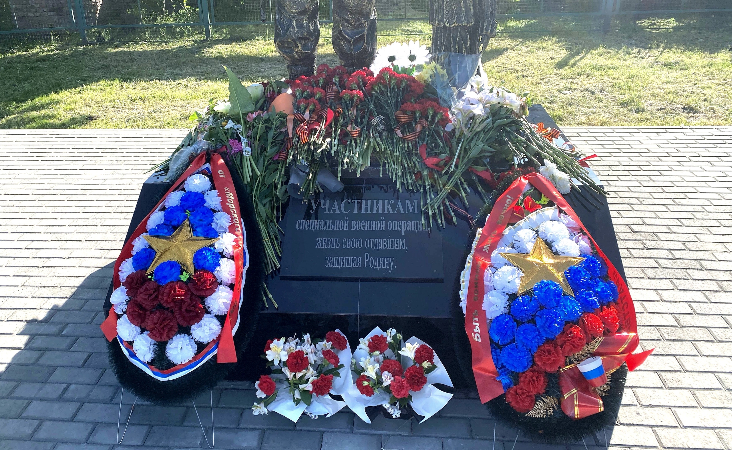 памятник погибшим на СВО в станице Ладожской