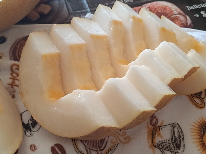 кусочки дыни