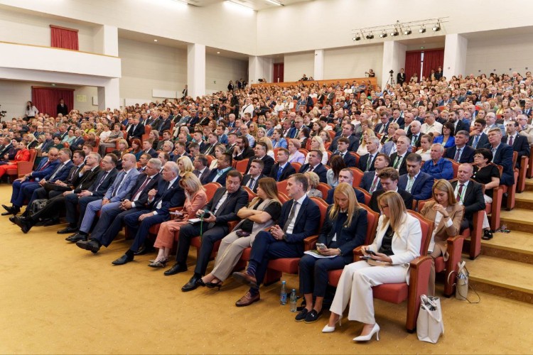 Участники форума