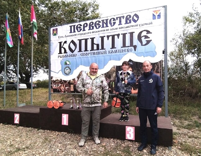 Полина Тюнина на пьедестале почёта