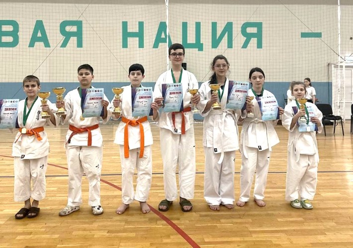 Юные каратисты ЦСЕ «Сокол»