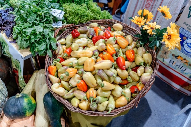 Перец в корзине