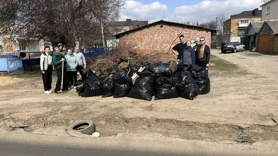 Сотрудники «Прогресс Агро» на субботнике